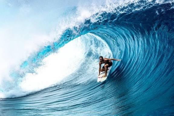 Adventure Surfing